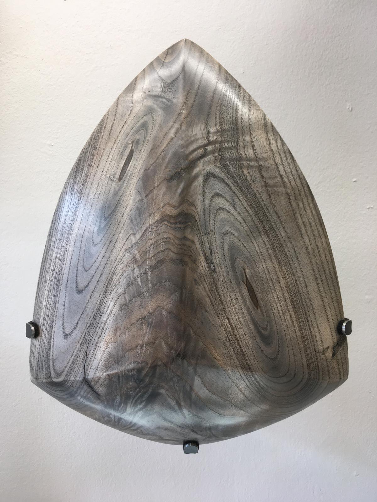 es gekeleurd met ijzeroxide 21 x 27 x 7 cm. voorzijde